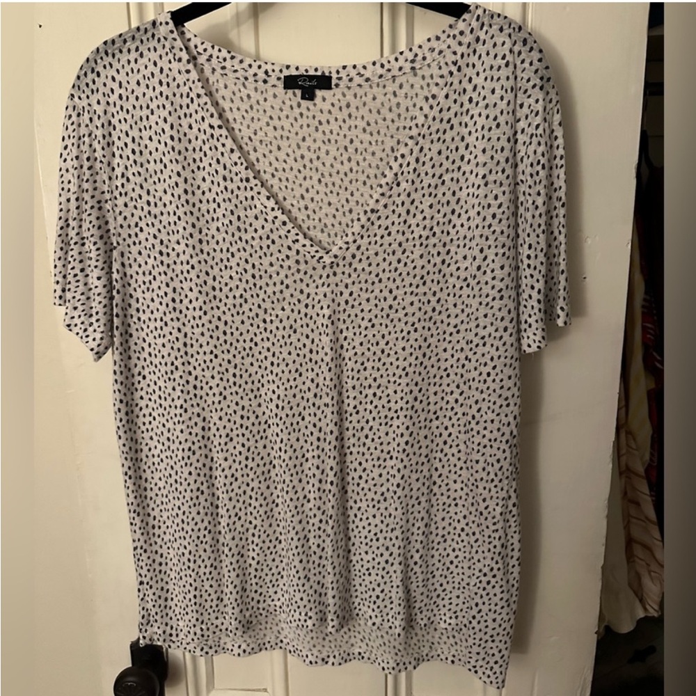 Rails Cara Spotted V-Neck Tee